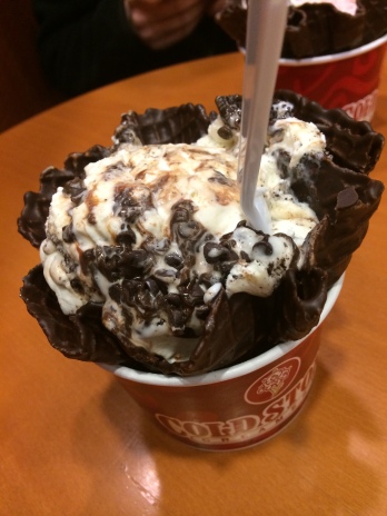 @Coldstone. I never skimp on the deliciousness here. The boy always gets a smoothie or some weird thing.. Here I believe I actually got one of their premade options. It was oreo hot fudge and chocolate chips... sweet cream icecream... mmmmmmmm 